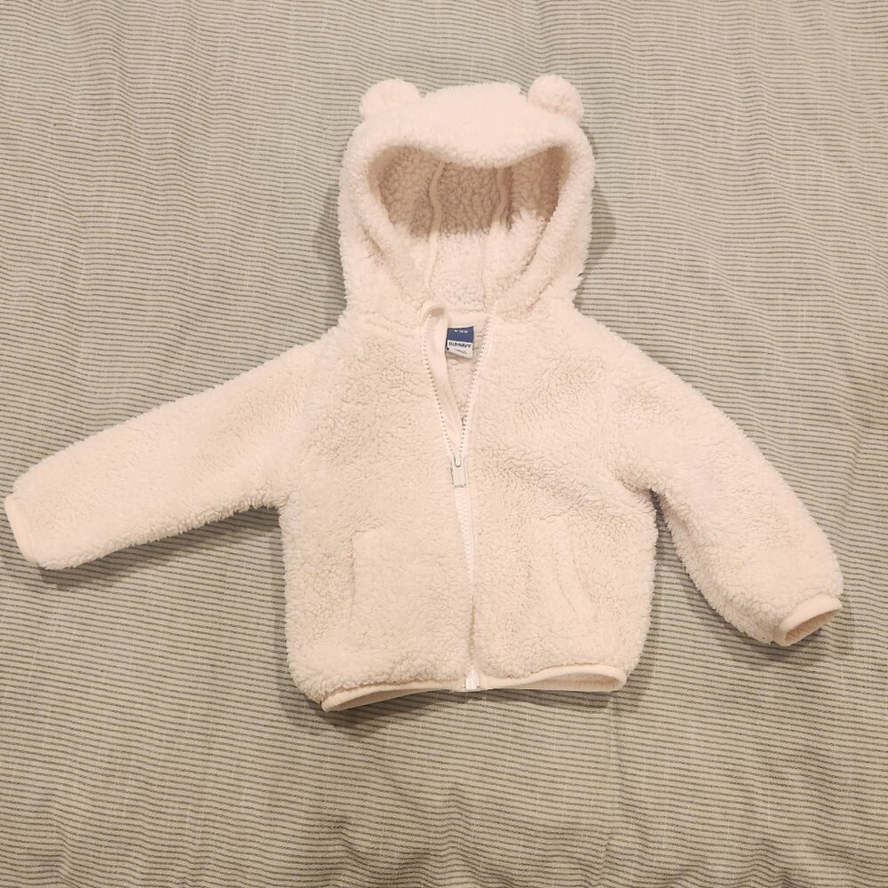 Old navy fleece sherpa bear ear hoodie 6- 12 months